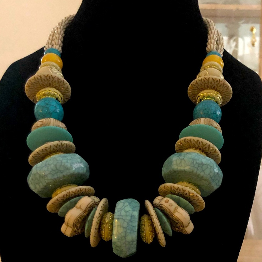 Designer Inspired Blue Chroma Necklace in Gold-tone